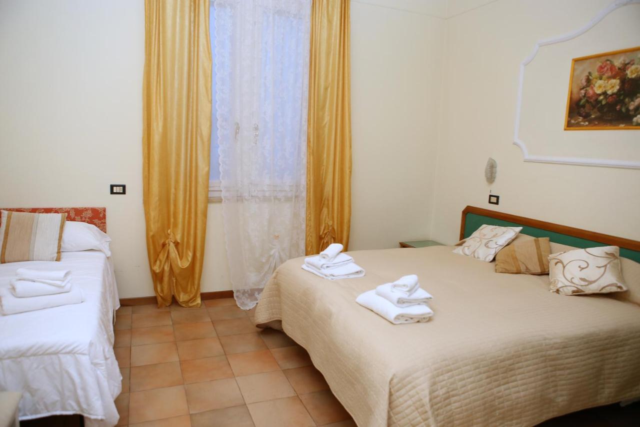 Hotel La Torre Rimini Exteriér fotografie