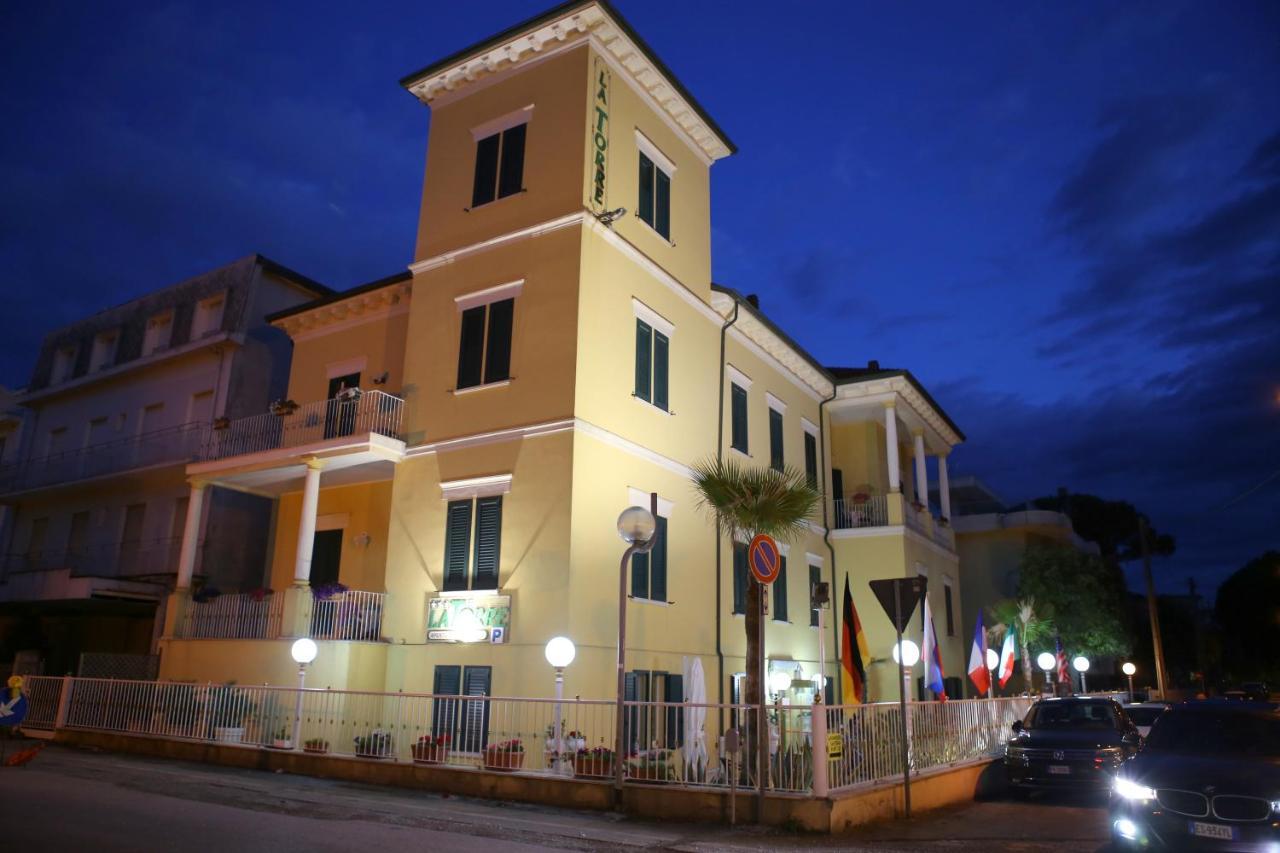 Hotel La Torre Rimini Exteriér fotografie
